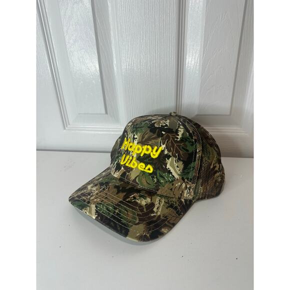 THE HAPPY SOCIAL CLUB HAPPY VIBES Trucker Hat NWOT Camo Camouflage - Picture 2 of 5